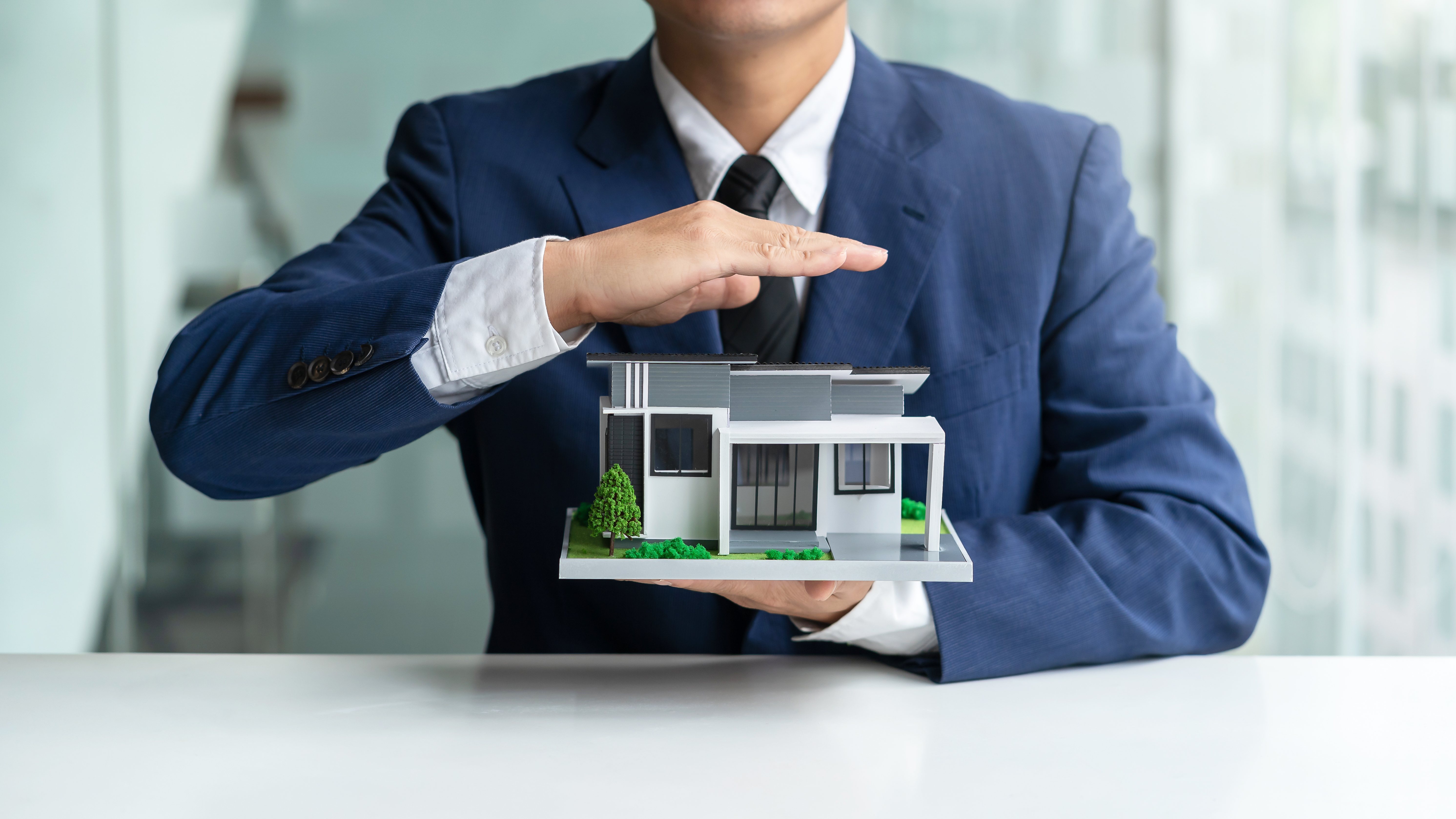 Real estate agent with contract